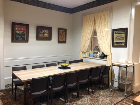 Mickey Bourke's Koroit Hotel - Accommodation Bookings 2