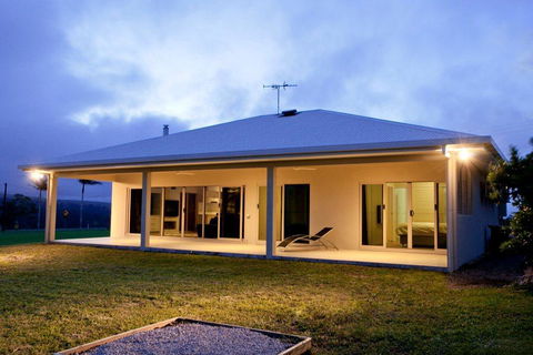 MilaViews - Accommodation Bookings 0