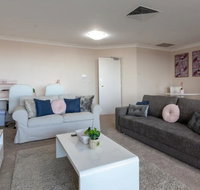 Milsons Point Apartment with Harbour Bridge Views - Accommodation Bookings
