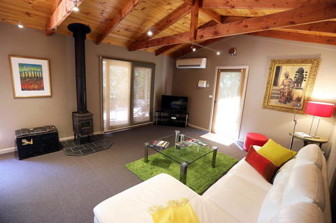 Mirkwood Forest Self-contained Spa Cottages - Accommodation Bookings 2