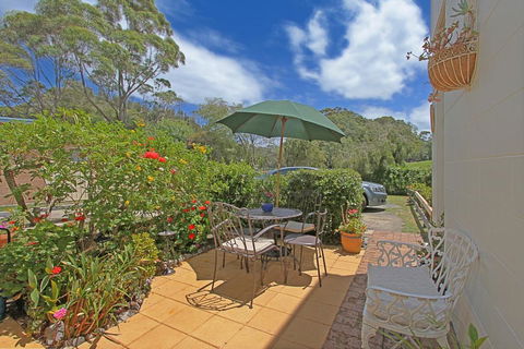 Mitchell Parade 3/11-13 - Accommodation Bookings 3