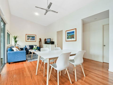 Mobys Resort 08 - Accommodation Bookings 1