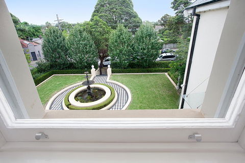 Modern And Cosy Inner West Apartment - Accommodation Bookings 3