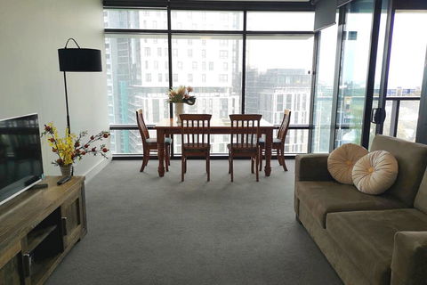 Modern Apartment+office W Parking @ Olympic Park - Accommodation Bookings 1