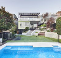 Modern Beach House - Accommodation Bookings