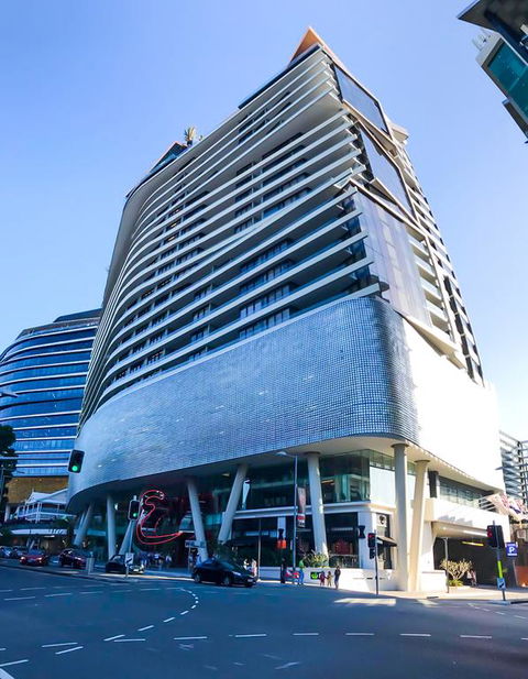 Modern Designers Pad In The Heart Of Brisbane - Accommodation Bookings 3