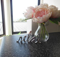 Modern Hobart Apartment with Stunning Views - Accommodation Bookings