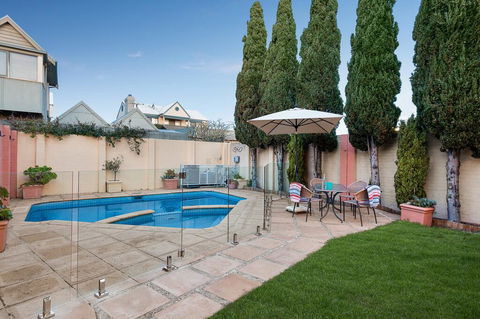 Mornington - Esplanade Escape - Accommodation Bookings 2