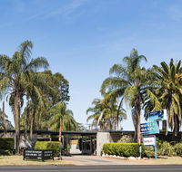Motel Oasis