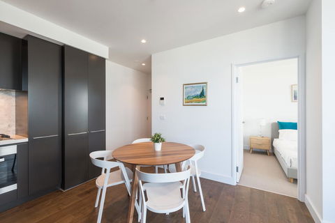 Mountain Park View Luxury 2 Bedroom Apt@Box Hill - Accommodation Bookings 3