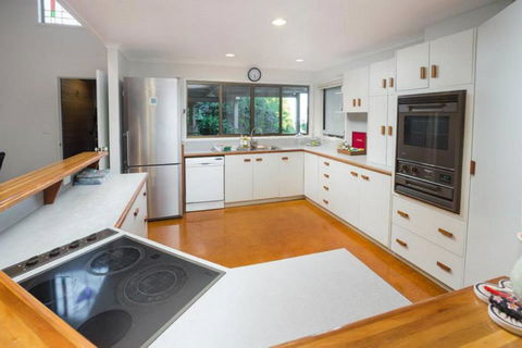 Mt Glorious Getaways - Accommodation Bookings 3