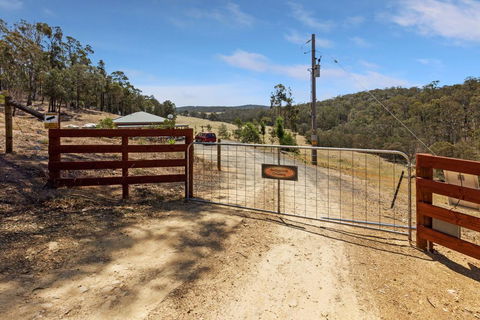 Mt Taylor Country Retreat-15 Minutes To Bairnsdale - Accommodation Bookings 1