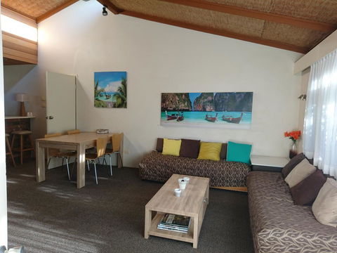 Nautical Owl - Accommodation Bookings 0