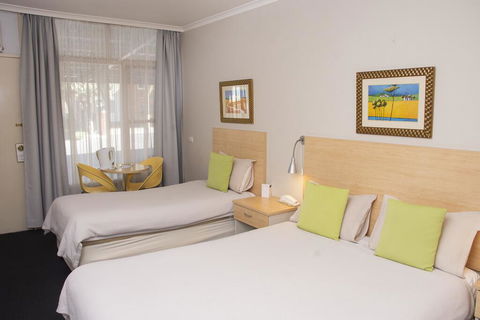 Nebula Motel - Accommodation Bookings 3