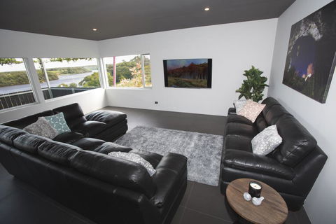 Nelson Victoria Luxury Holiday Accommodation - Accommodation Bookings 3
