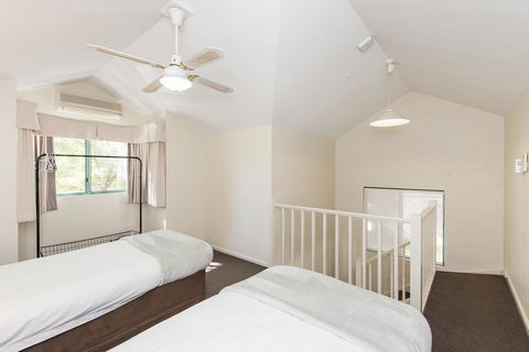 Subiaco Village 30 - Accommodation Bookings 22