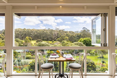 Grand Mercure Basildene Manor - Accommodation Bookings 10