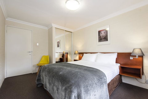 Subiaco Village 20 - Accommodation Bookings 12
