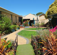 1849 Backpackers Albany