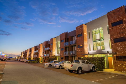 Perth Ascot Central Apartment Hotel Official - Accommodation Bookings 0