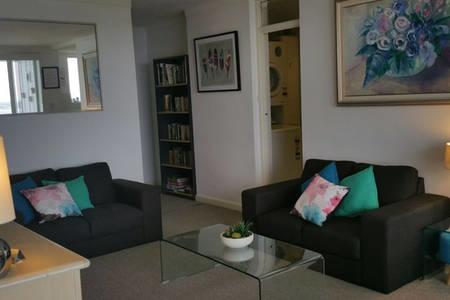 High Tor - Accommodation Bookings 14