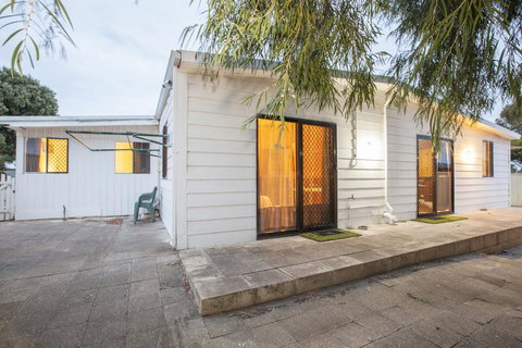 Rustic Retreat Esperance - Accommodation Bookings 32
