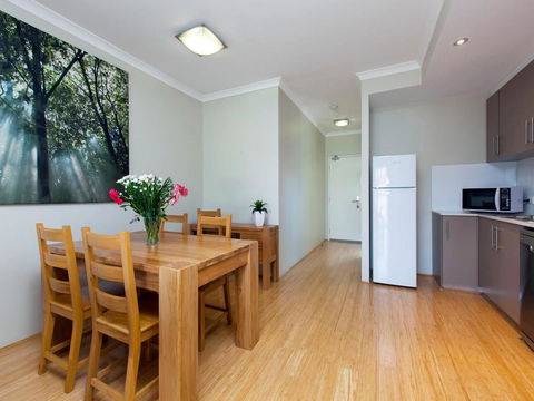 Airport Apartments By Vetroblu - Accommodation Bookings 3