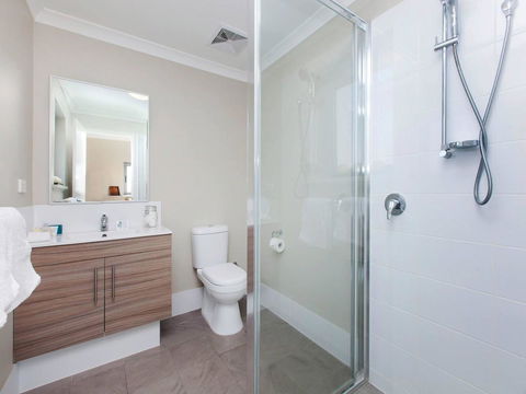 Airport Apartments By Vetroblu - Accommodation Bookings 10