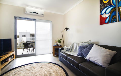 Airport Apartments By Vetroblu - Accommodation Bookings 8