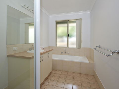 Fern Creek - Accommodation Bookings 17