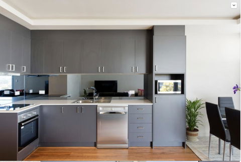Adele's Luxury South Beach Apartment With King Bed - Accommodation Bookings 13