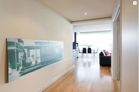 Adele's Luxury South Beach Apartment With King Bed - Accommodation Bookings 11
