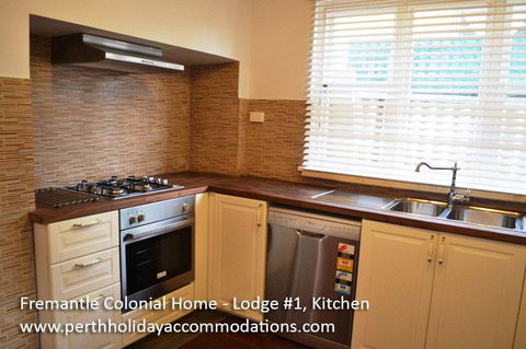 Fremantle Colonial Home - Accommodation Bookings 41