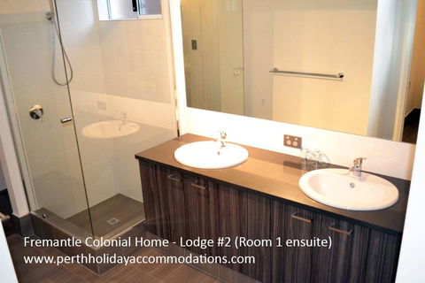 Fremantle Colonial Home - Accommodation Bookings 13