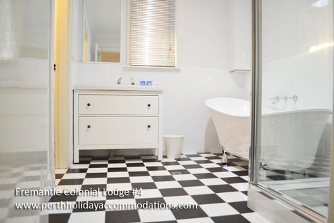 Fremantle Colonial Home - Accommodation Bookings 29