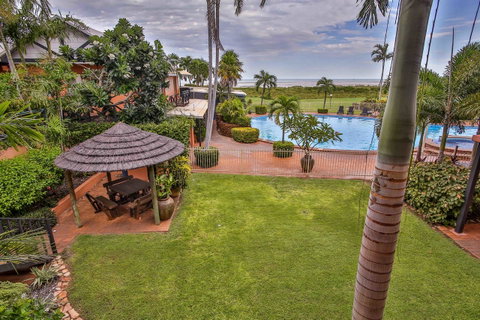 Moonlight Bay Suites - Accommodation Bookings 13