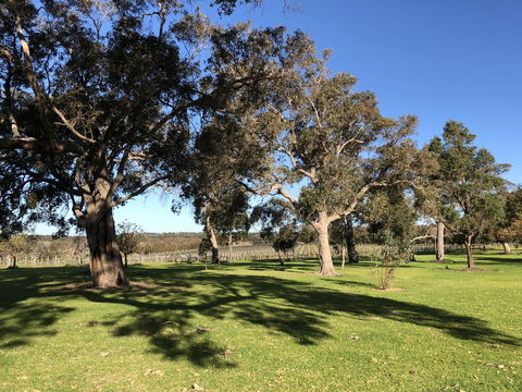 Caves Road Guest Houses - Accommodation Bookings 2