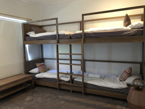 Caves Road Guest Houses - Accommodation Bookings 20