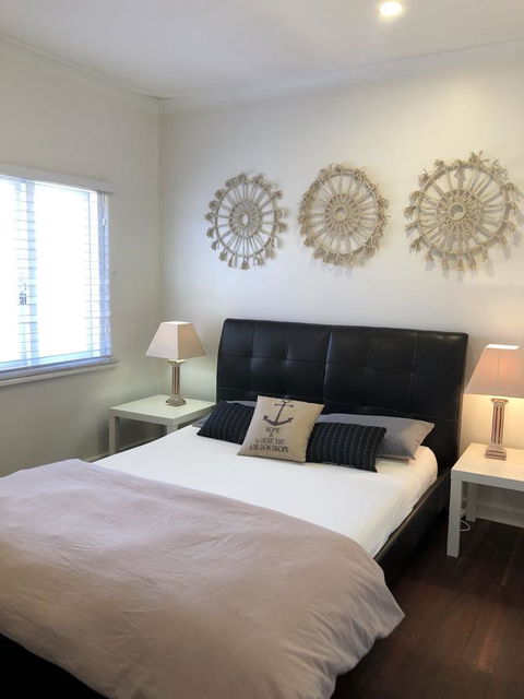 Inglewood Comfort - Accommodation Bookings 4