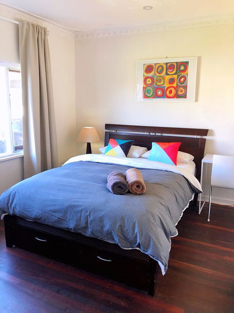Inglewood Comfort - Accommodation Bookings 8
