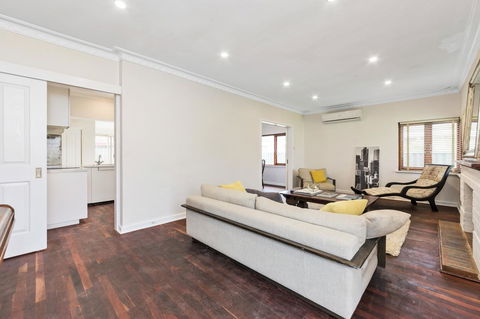 Inglewood Comfort - Accommodation Bookings 19