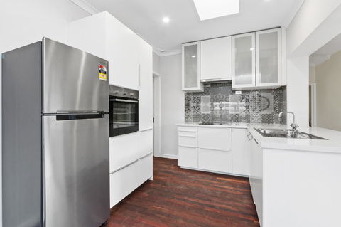 Inglewood Comfort - Accommodation Bookings 17