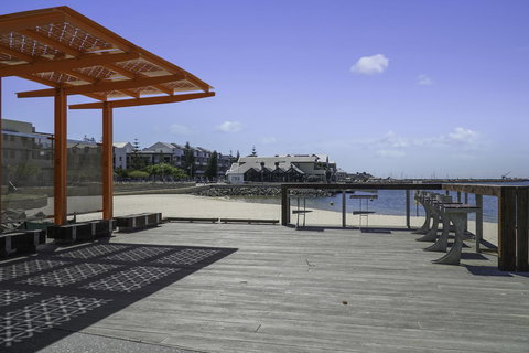 Luxury Suite Bunbury - Accommodation Bookings 18