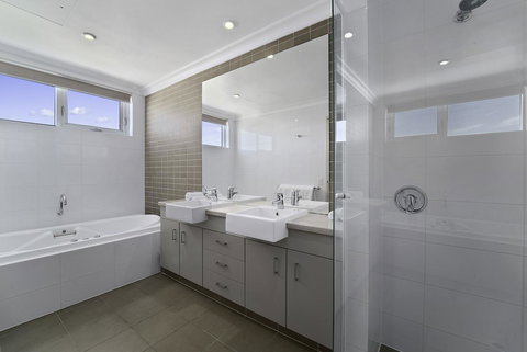 Luxury Suite Bunbury - Accommodation Bookings 11