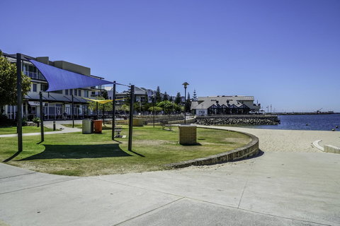 Luxury Suite Bunbury - Accommodation Bookings 19