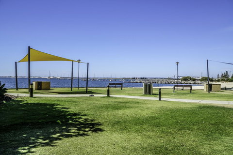 Luxury Suite Bunbury - Accommodation Bookings 20