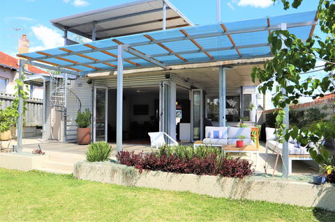 Fremantle Heritage Home For You To Enjoy! - Accommodation Bookings 9