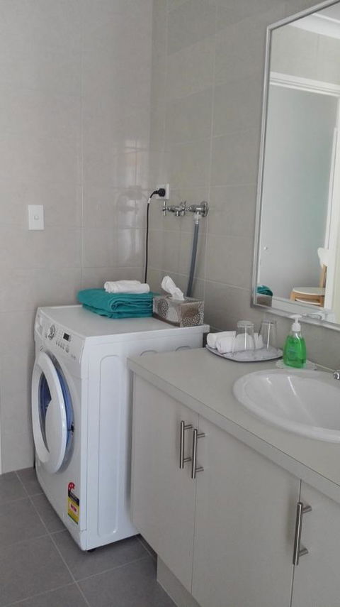 Alkimos Beach Cottage - Accommodation Bookings 11
