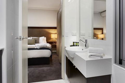 Attika Hotel - Accommodation Bookings 4