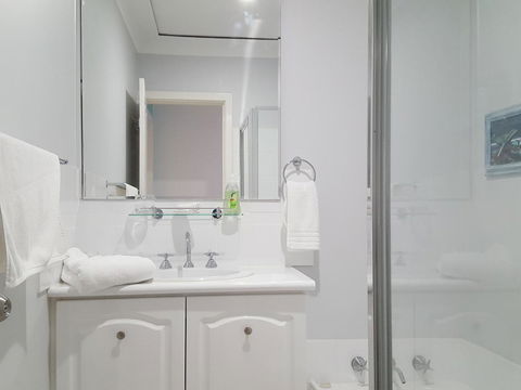Palm Beach Bed & Breakfast - Accommodation Bookings 6